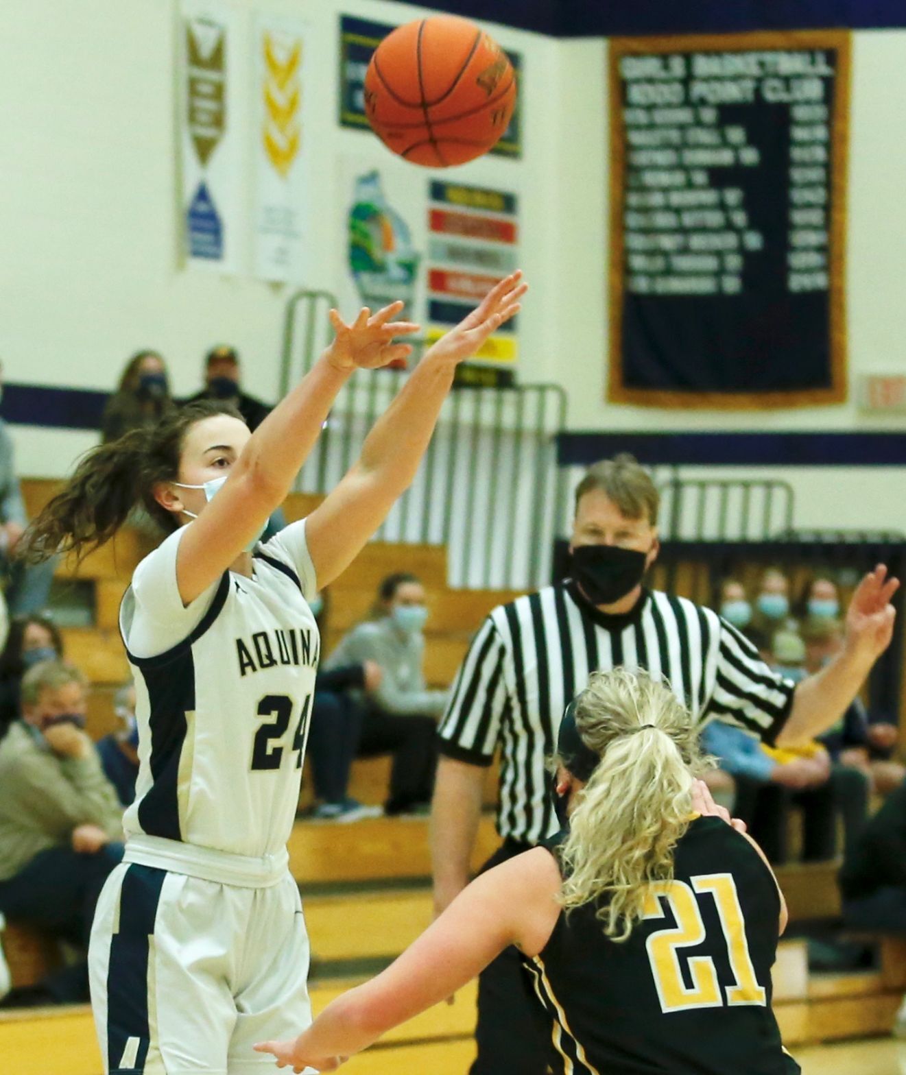 Photos: Aquinas GBB vs Northwestern